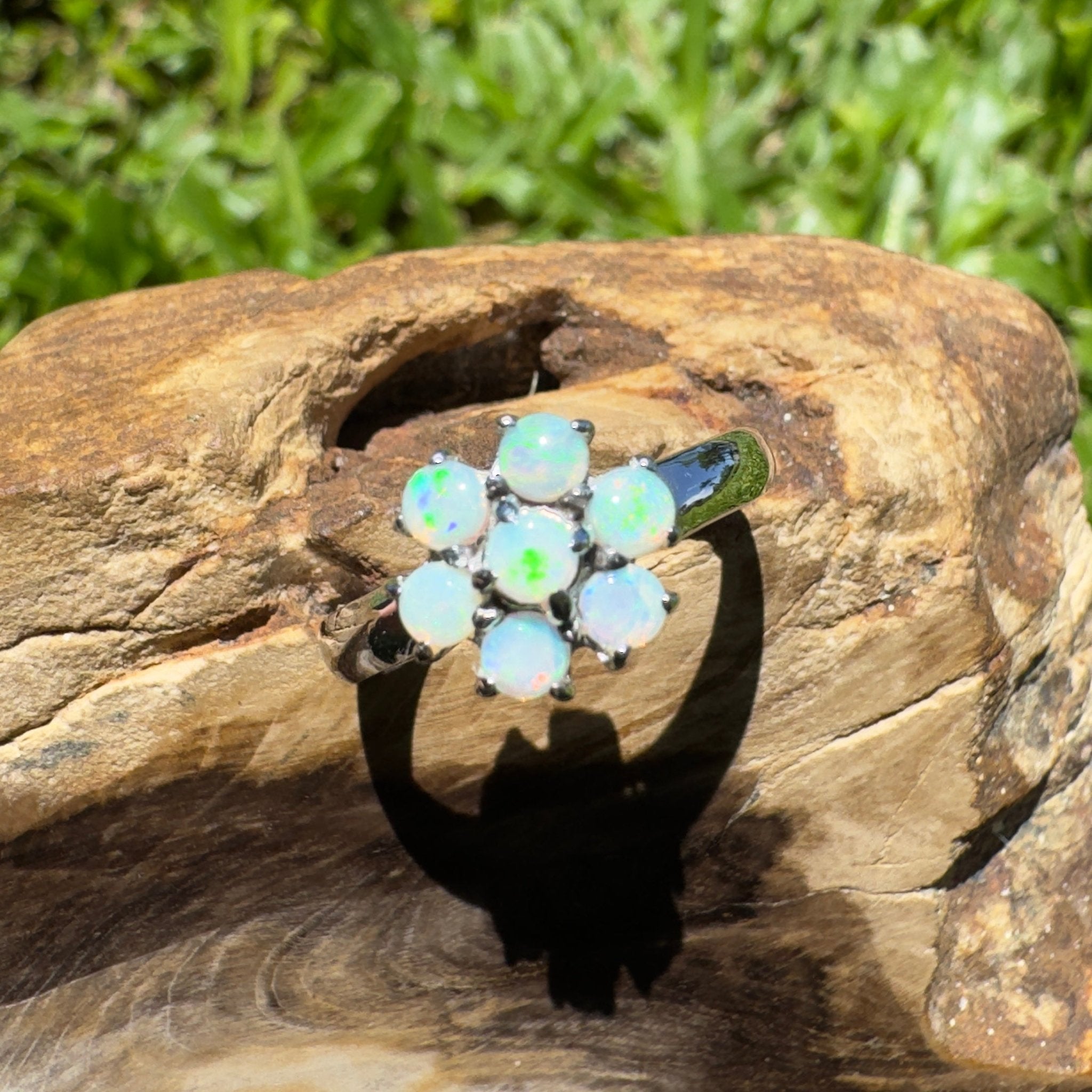 Shipsterns Bloom – Solid Lightning Ridge Crystal Opal 925 Sterling Silver Ring