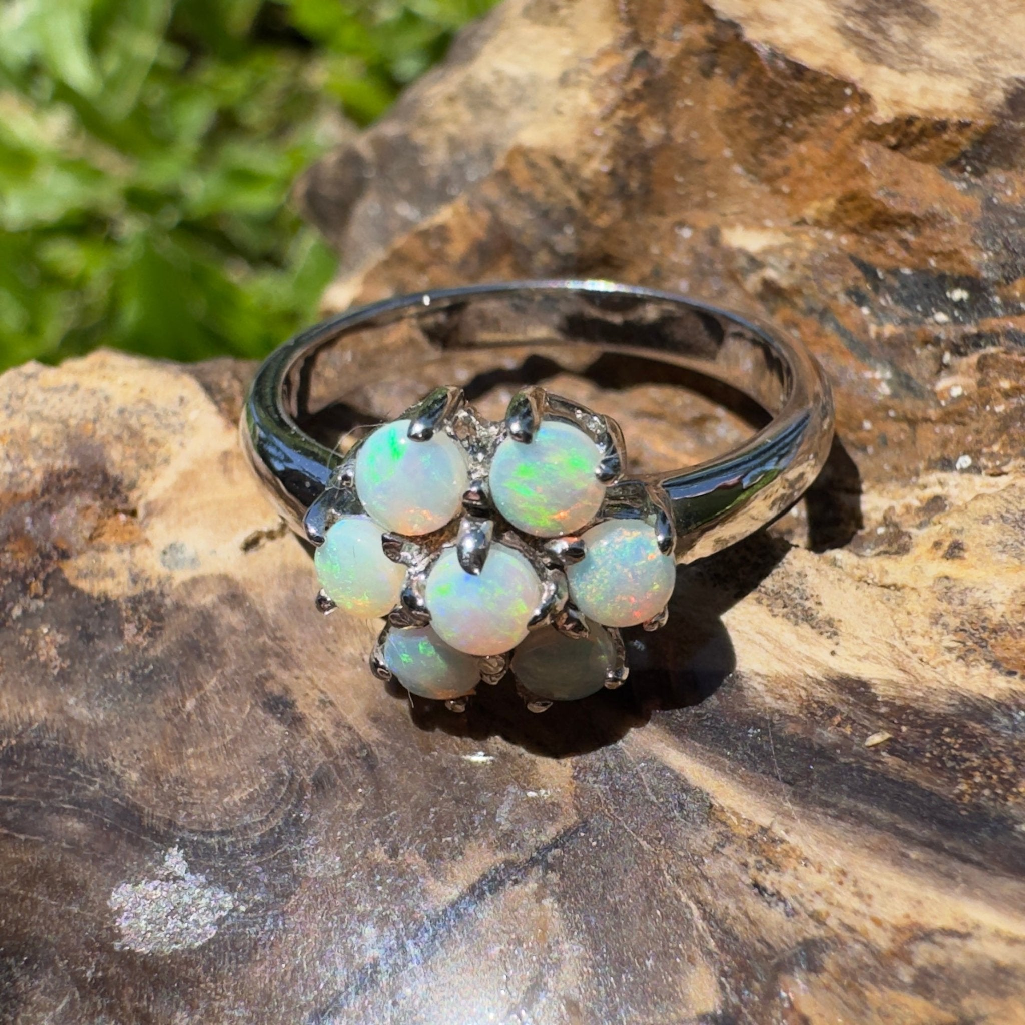 Shipsterns Bloom – Solid Lightning Ridge Crystal Opal 925 Sterling Silver Ring