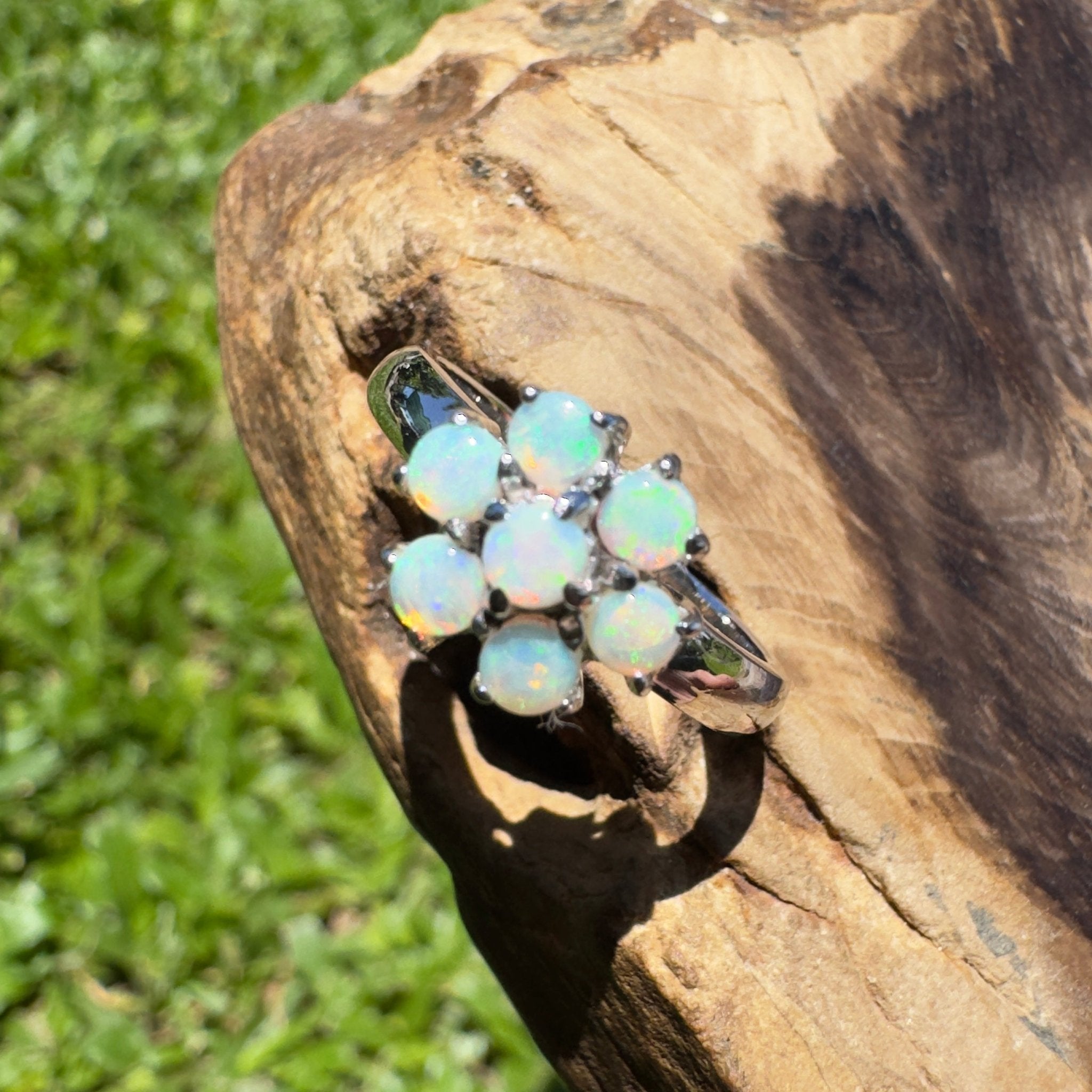 Shipsterns Bloom – Solid Lightning Ridge Crystal Opal 925 Sterling Silver Ring
