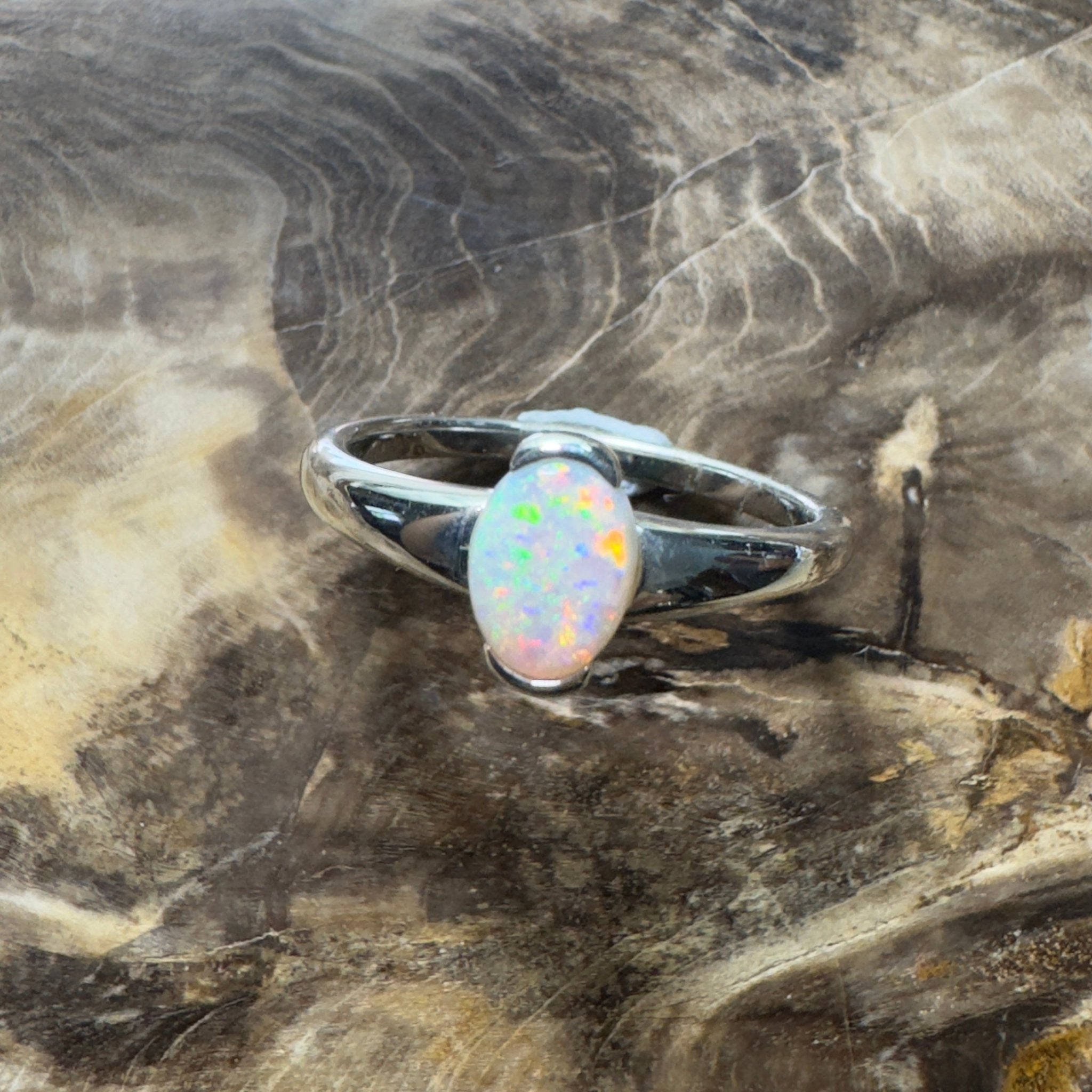 Stuart Shelf Glow ~ 0.55ct Solid Coober Pedy Opal 925 Silver Ring