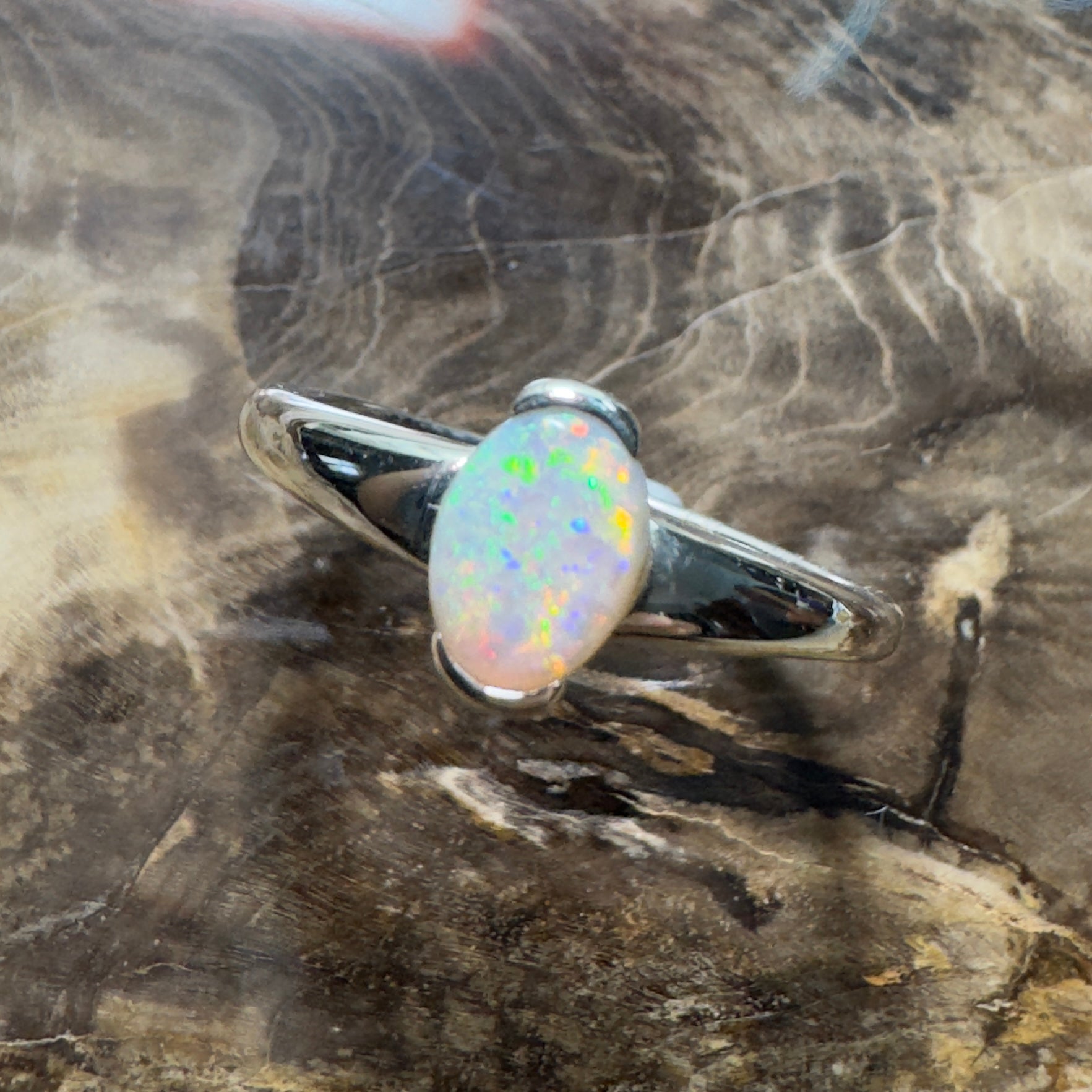 Stuart Shelf Glow ~ 0.55ct Solid Coober Pedy Opal 925 Silver Ring