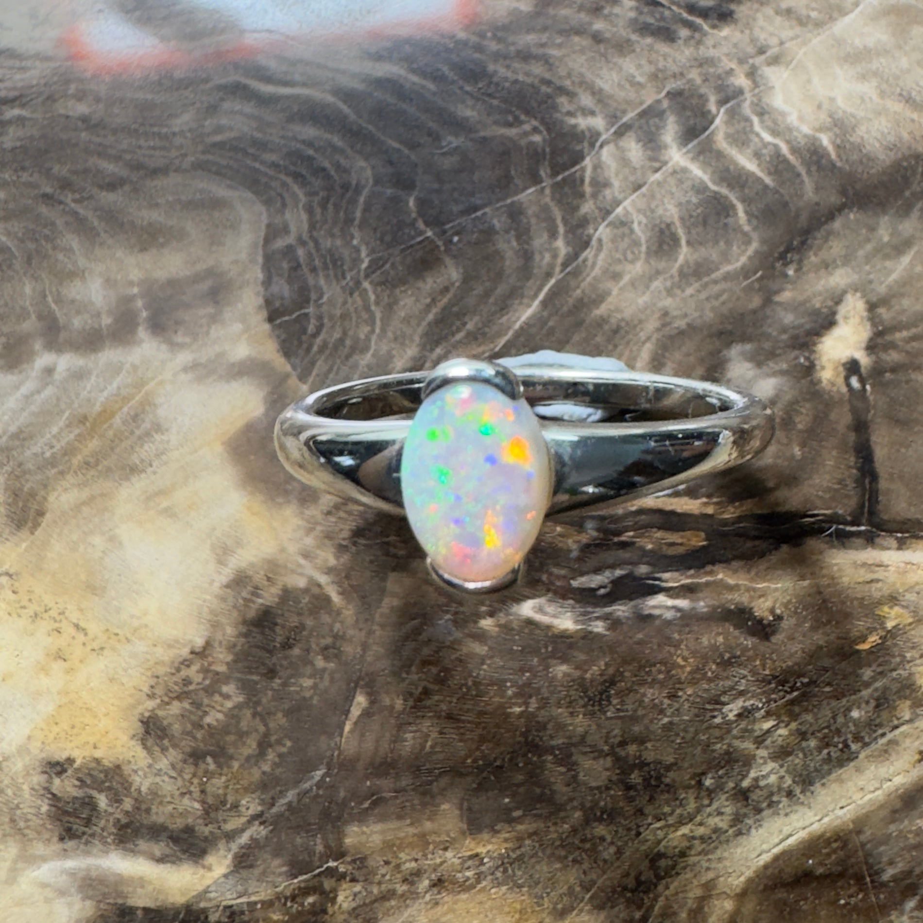 Stuart Shelf Glow ~ 0.55ct Solid Coober Pedy Opal 925 Silver Ring