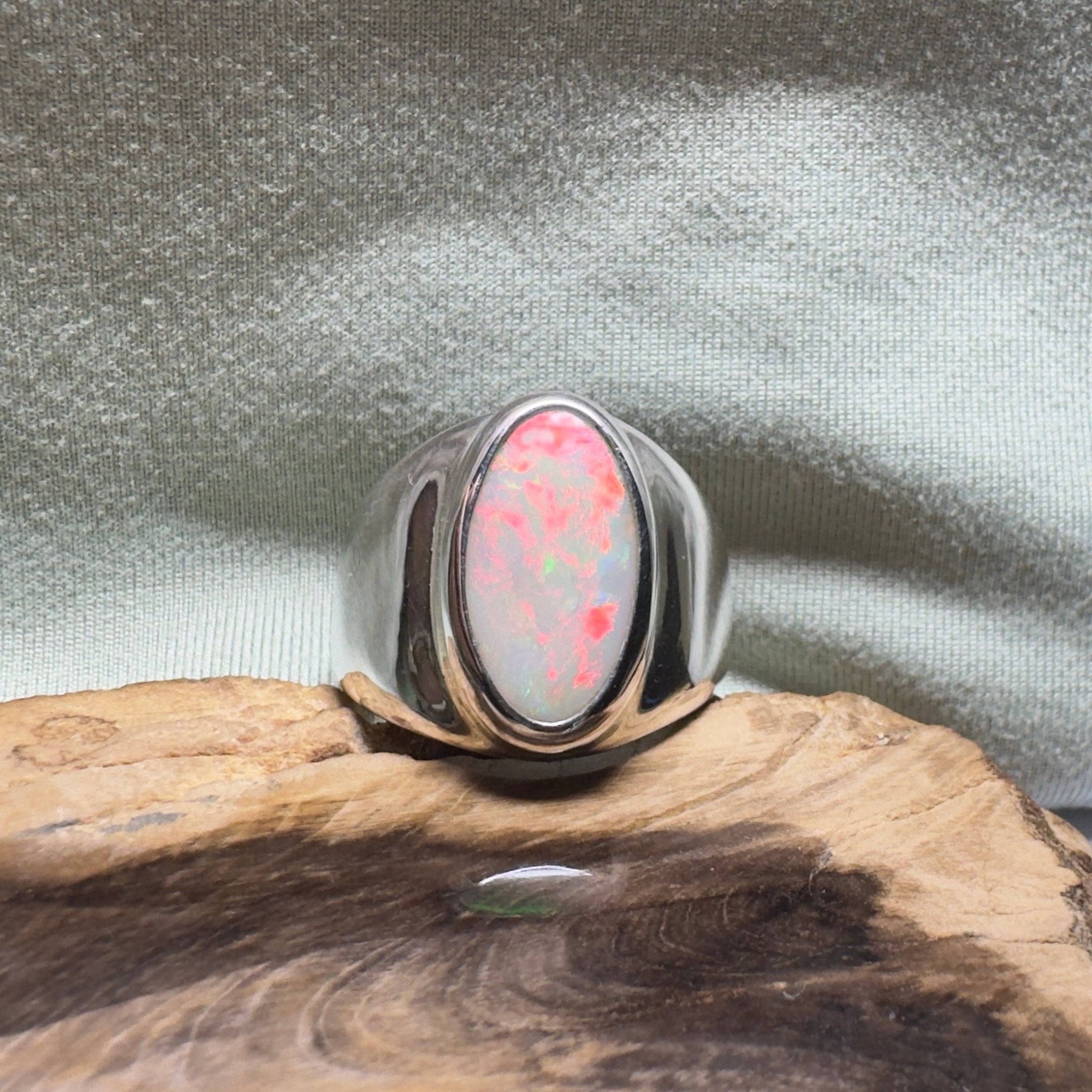 Sturt Ember Plain – 3.7ct Solid Lightning Ridge Opal 925 Sterling Silver Ring