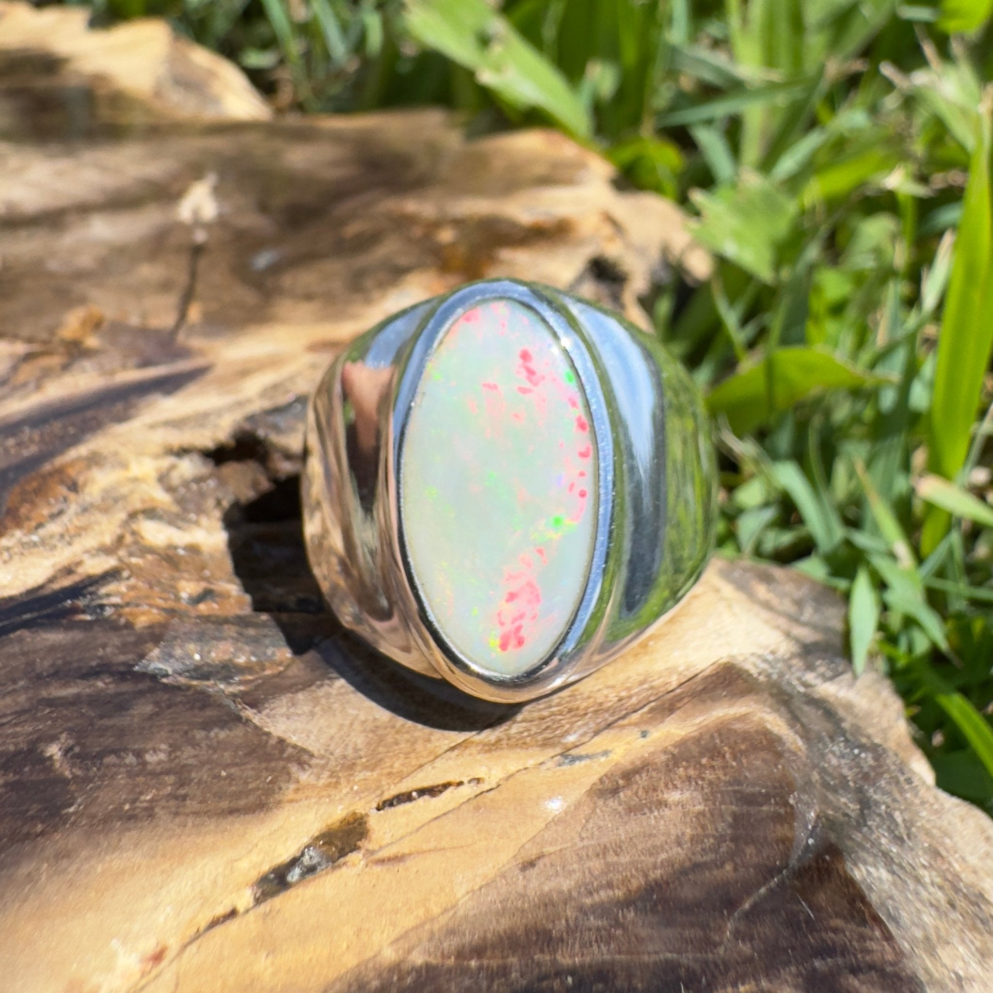 Sturt Ember Plain – 3.7ct Solid Lightning Ridge Opal 925 Sterling Silver Ring