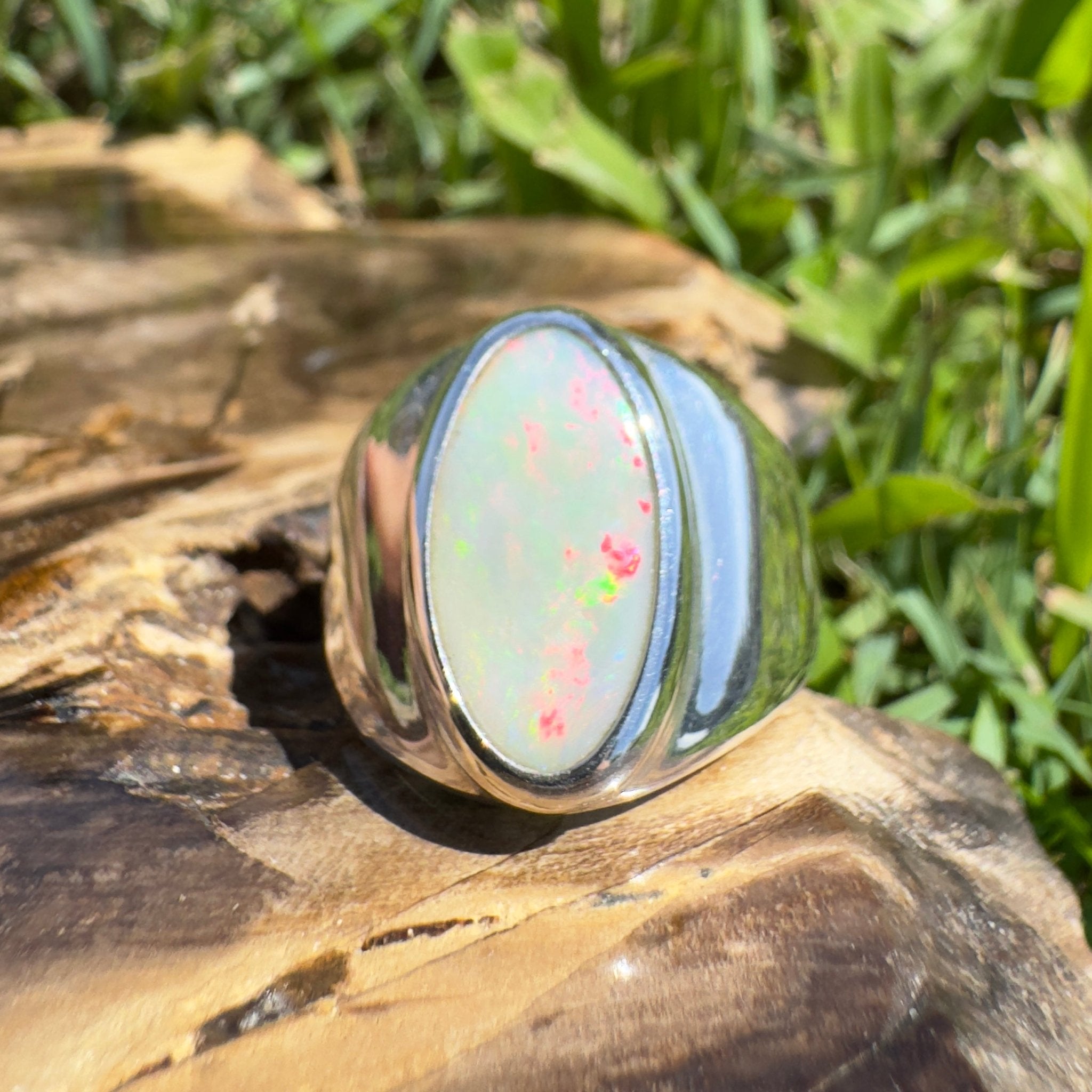 Sturt Ember Plain – 3.7ct Solid Lightning Ridge Opal 925 Sterling Silver Ring