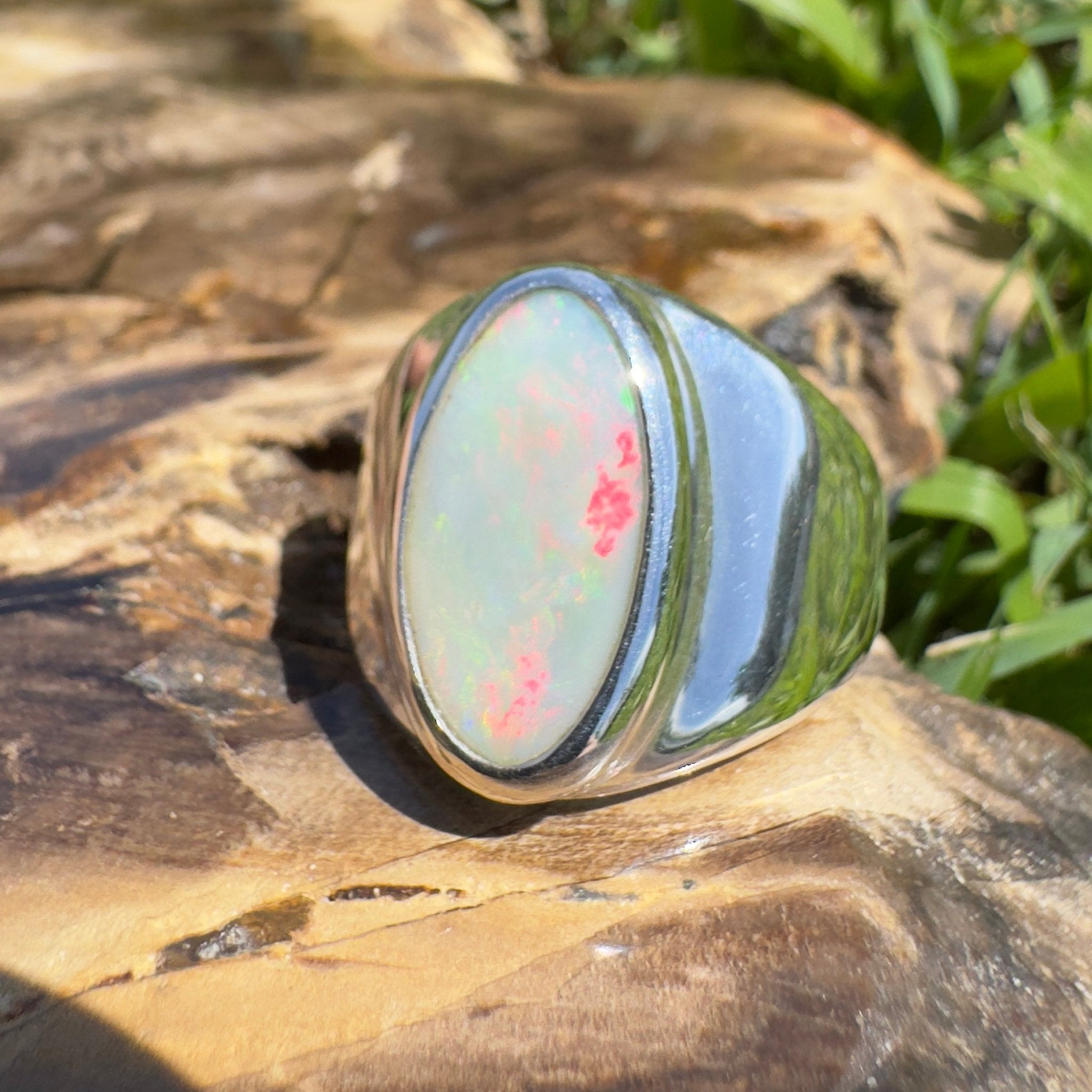 Sturt Ember Plain – 3.7ct Solid Lightning Ridge Opal 925 Sterling Silver Ring