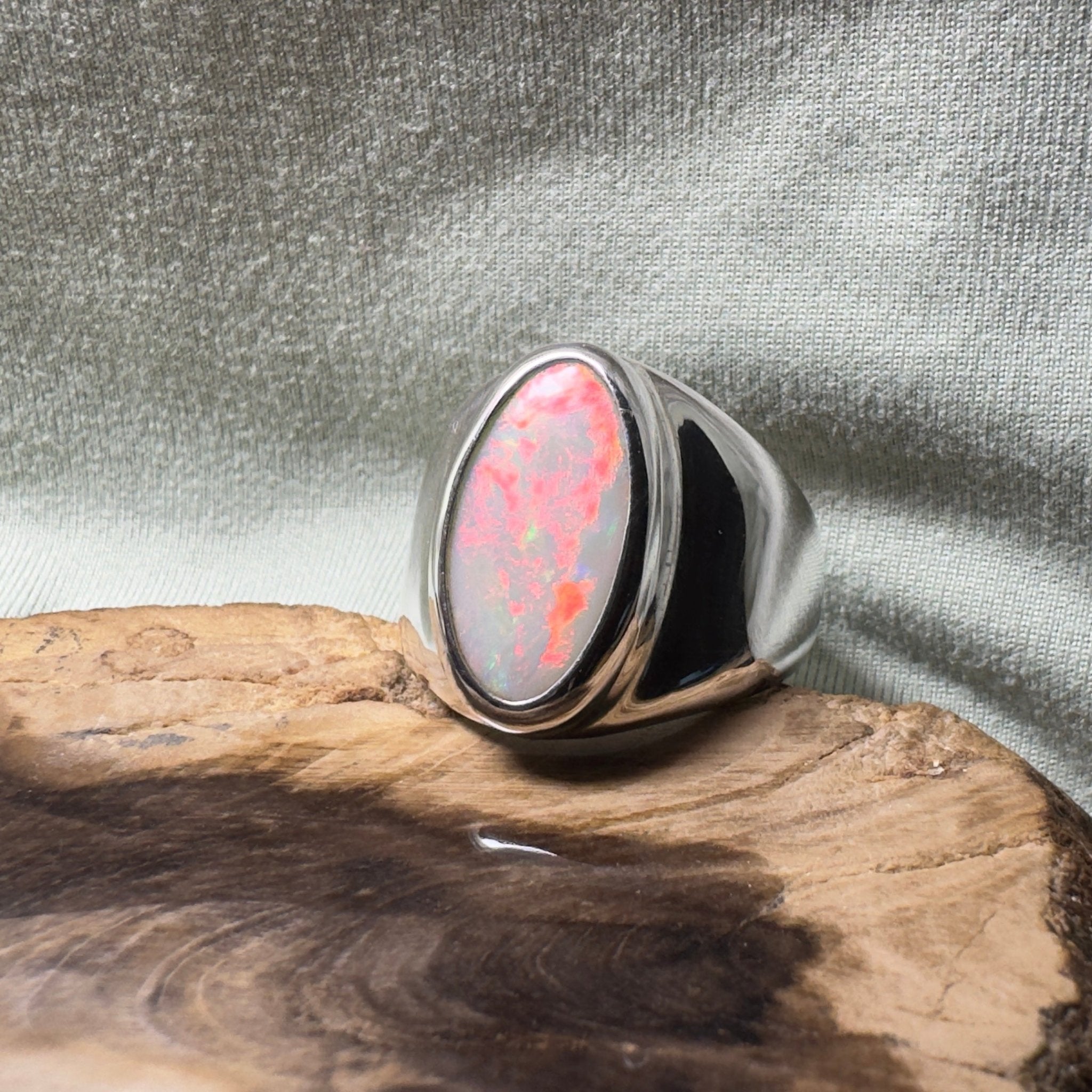 Sturt Ember Plain – 3.7ct Solid Lightning Ridge Opal 925 Sterling Silver Ring