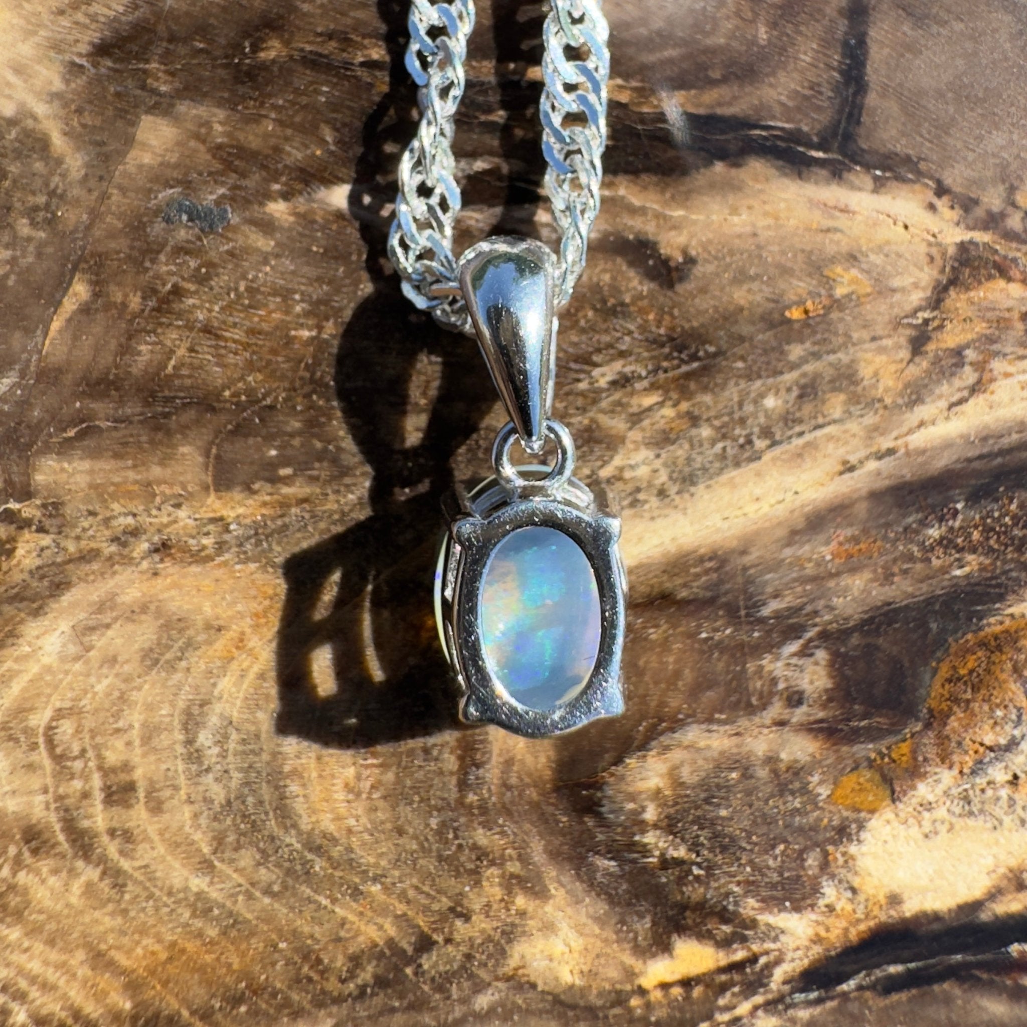 Tarkine Whisper – 0.8ct Lightning Ridge Opal Pendant