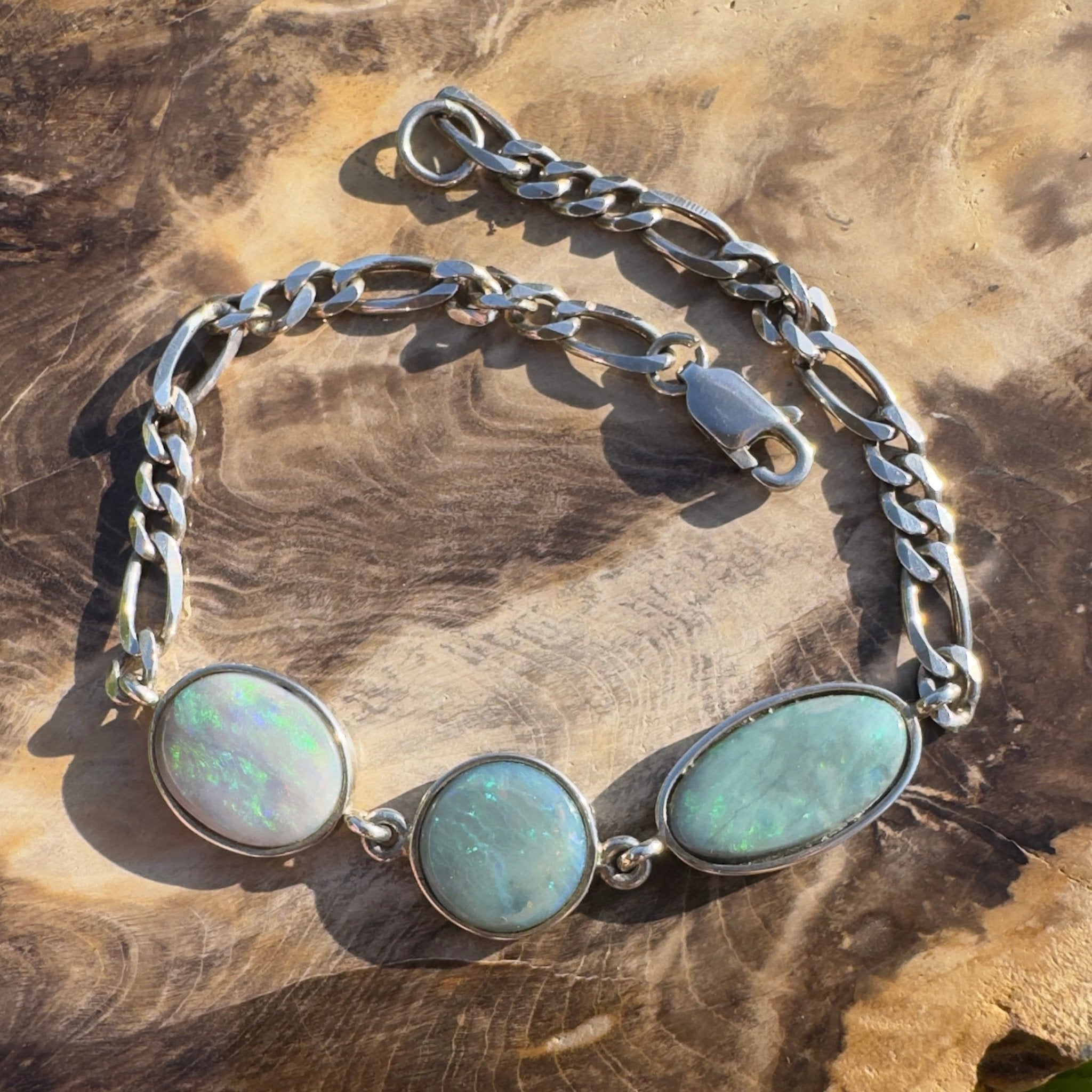 Tasman Trifecta Glow - 8ct Lightning Ridge Opal 925 Silver Bracelet