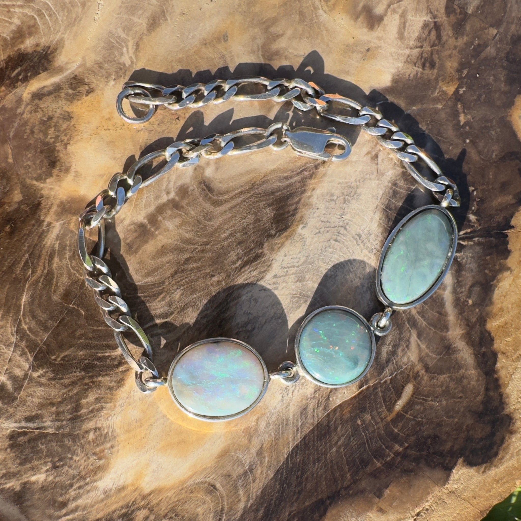 Tasman Trifecta Glow - 8ct Lightning Ridge Opal 925 Silver Bracelet