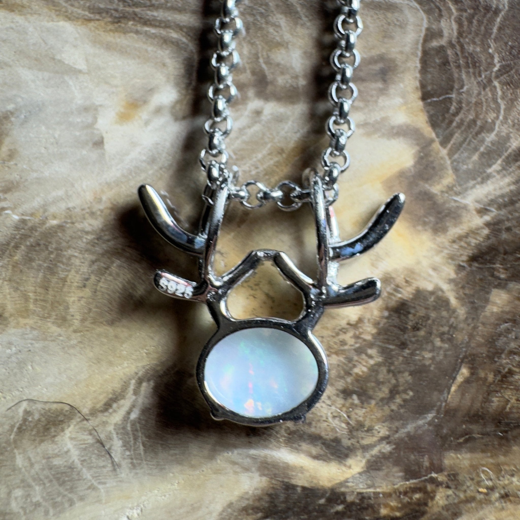 The Hamersley Range ~ 0.8ct Coober Pedy Opal 925 Silver Pendant