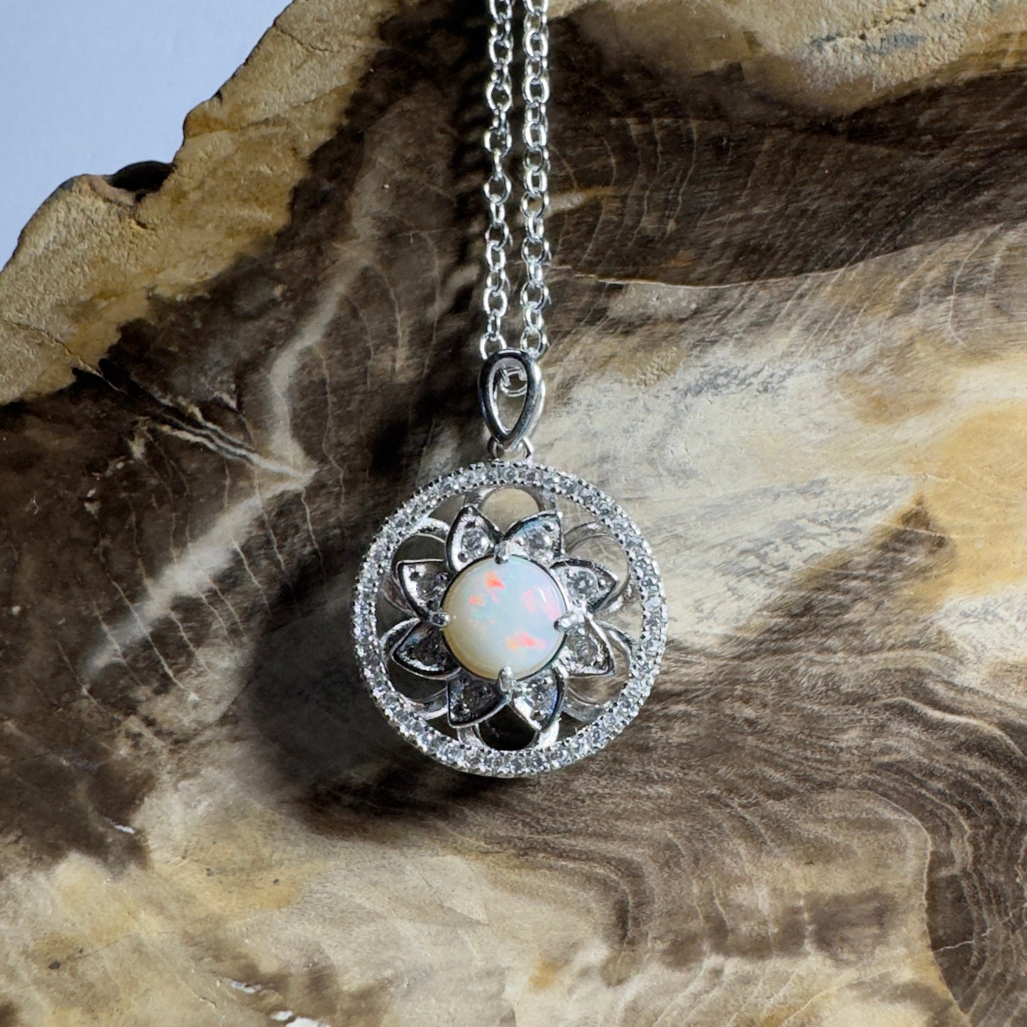 The Ningaloo Reef Halo ~ 0.8ct Coober Pedy Opal 925 Silver Pendant