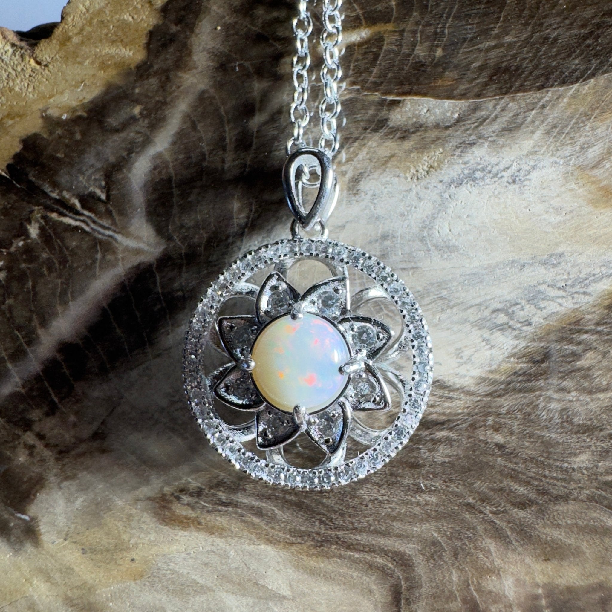 The Ningaloo Reef Halo ~ 0.8ct Coober Pedy Opal 925 Silver Pendant