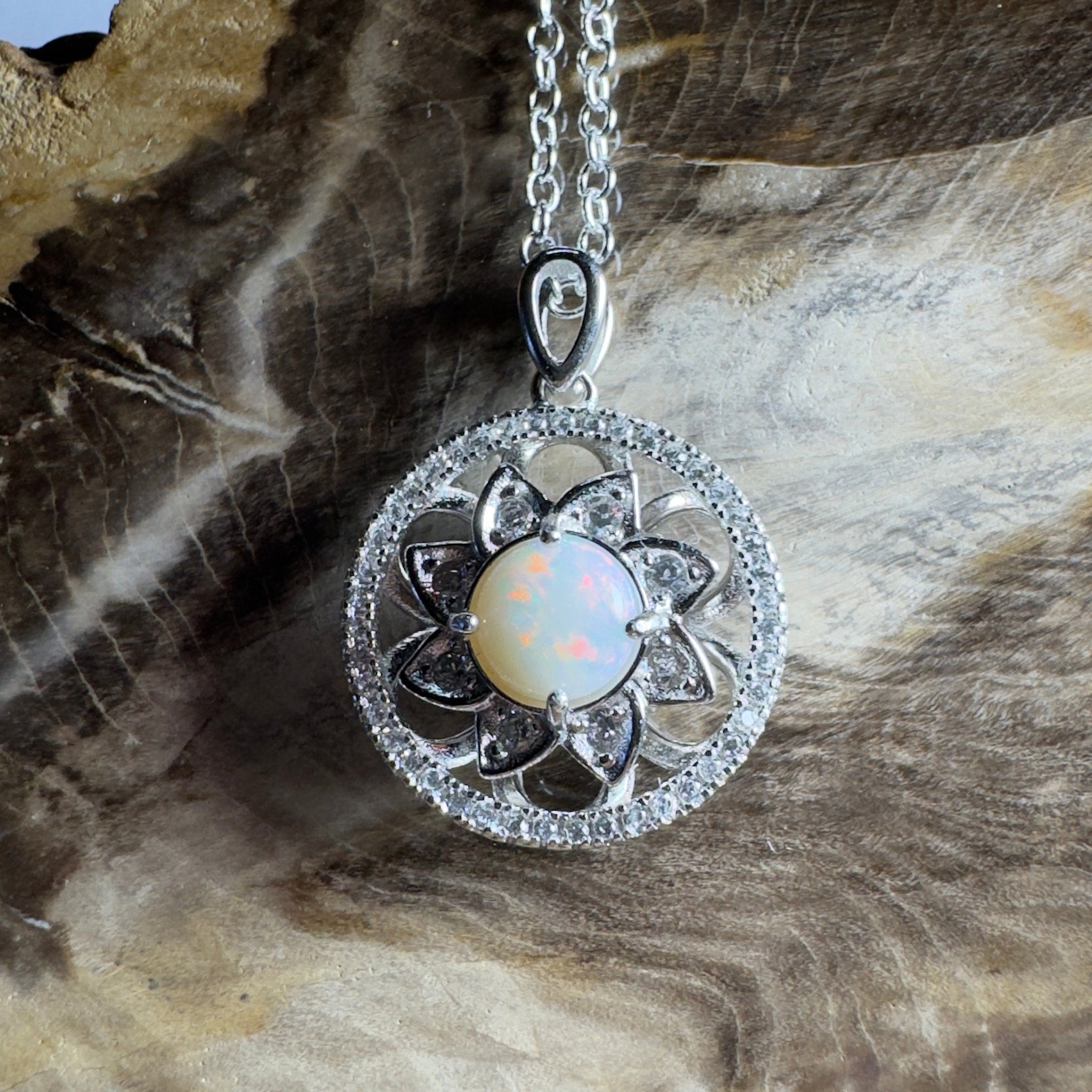 The Ningaloo Reef Halo ~ 0.8ct Coober Pedy Opal 925 Silver Pendant