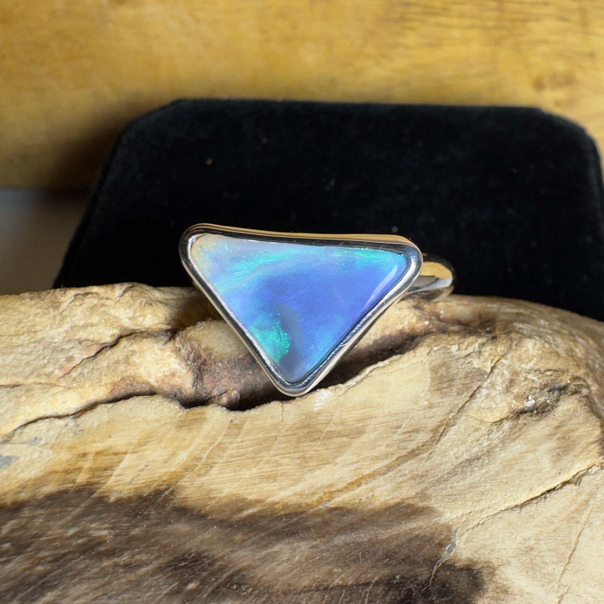 Turquoise Bay Edge ~ 3.2ct Solid Lightning Ridge Opal 925 Silver Ring