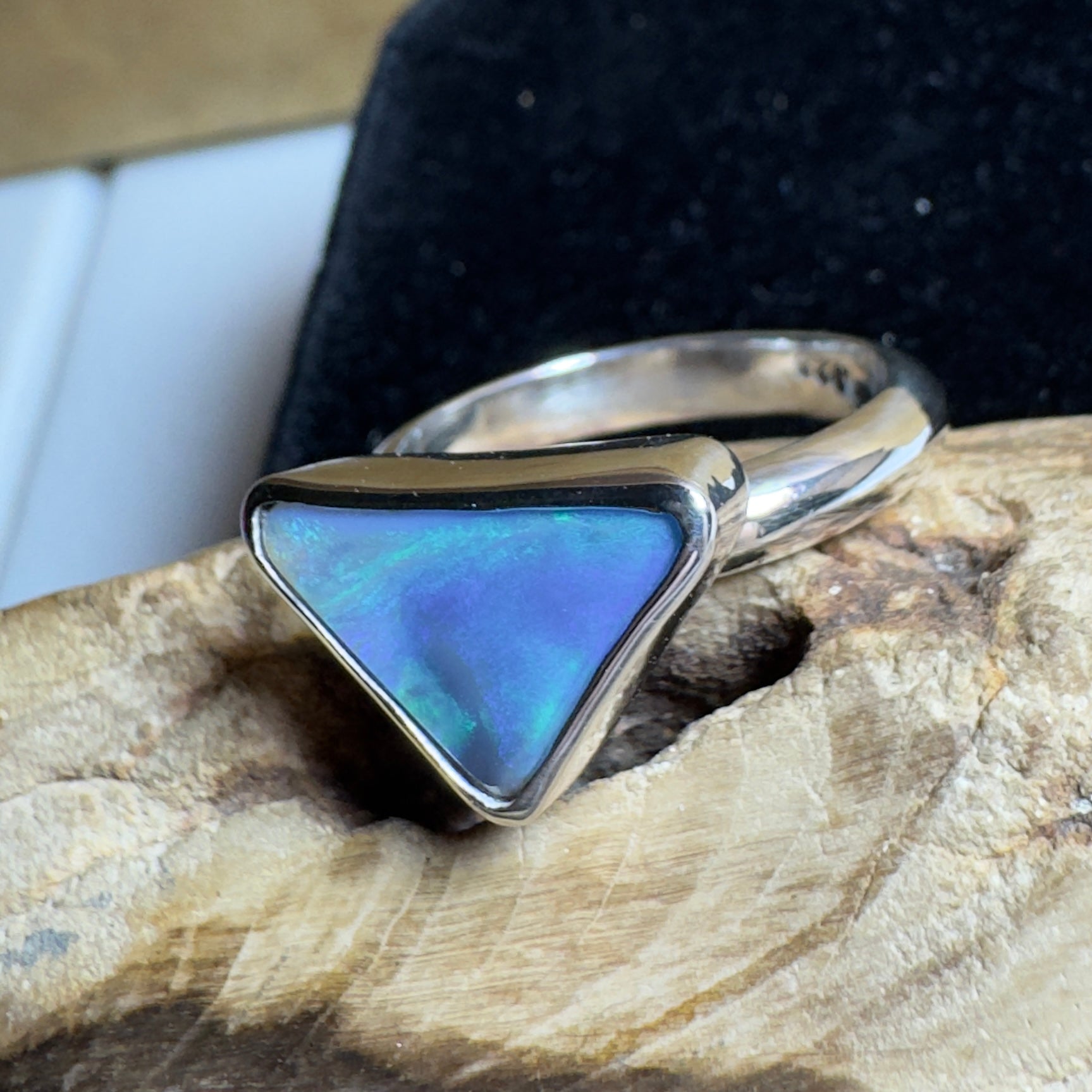 Turquoise Bay Edge ~ 3.2ct Solid Lightning Ridge Opal 925 Silver Ring