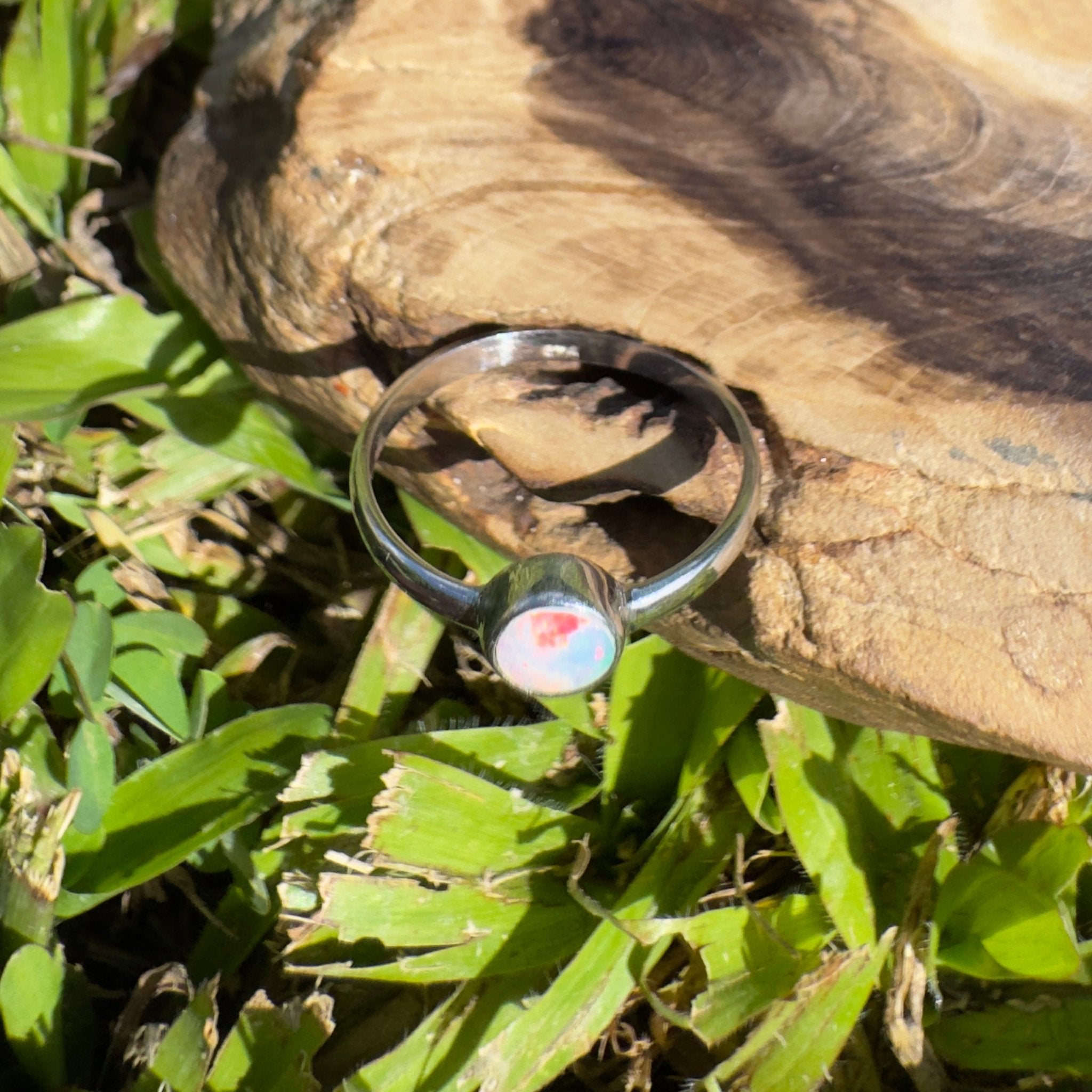 Warrumbungle Range Firefield – 0.7ct Solid Lightning Ridge Opal 925 Sterling Silver Ring