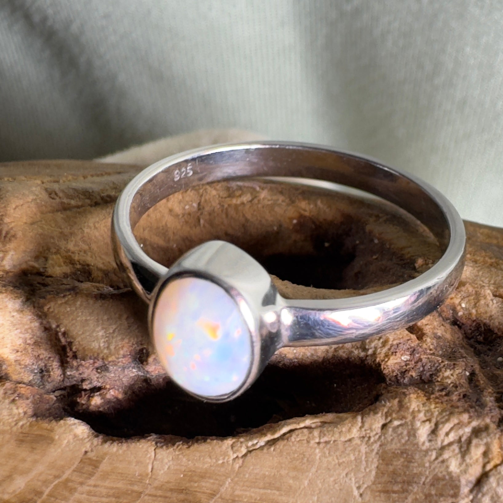 White Sands Park Softfire – Solid Lightning Ridge Opal 925 Sterling Silver Ring
