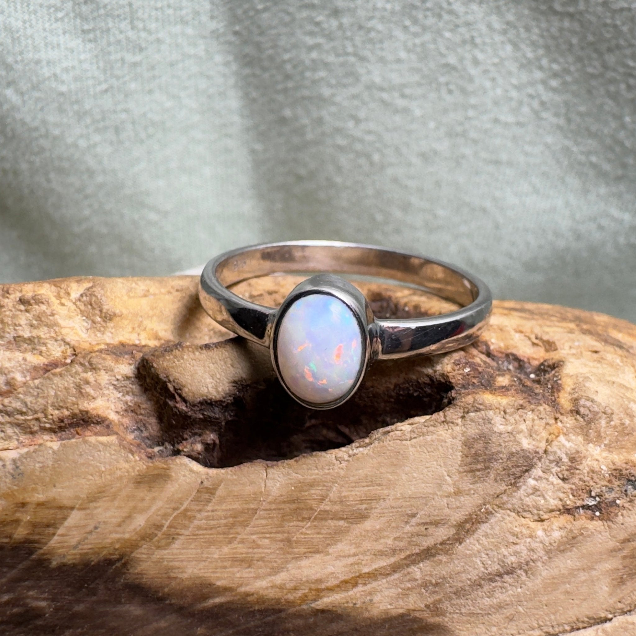 White Sands Park Softfire – Solid Lightning Ridge Opal 925 Sterling Silver Ring