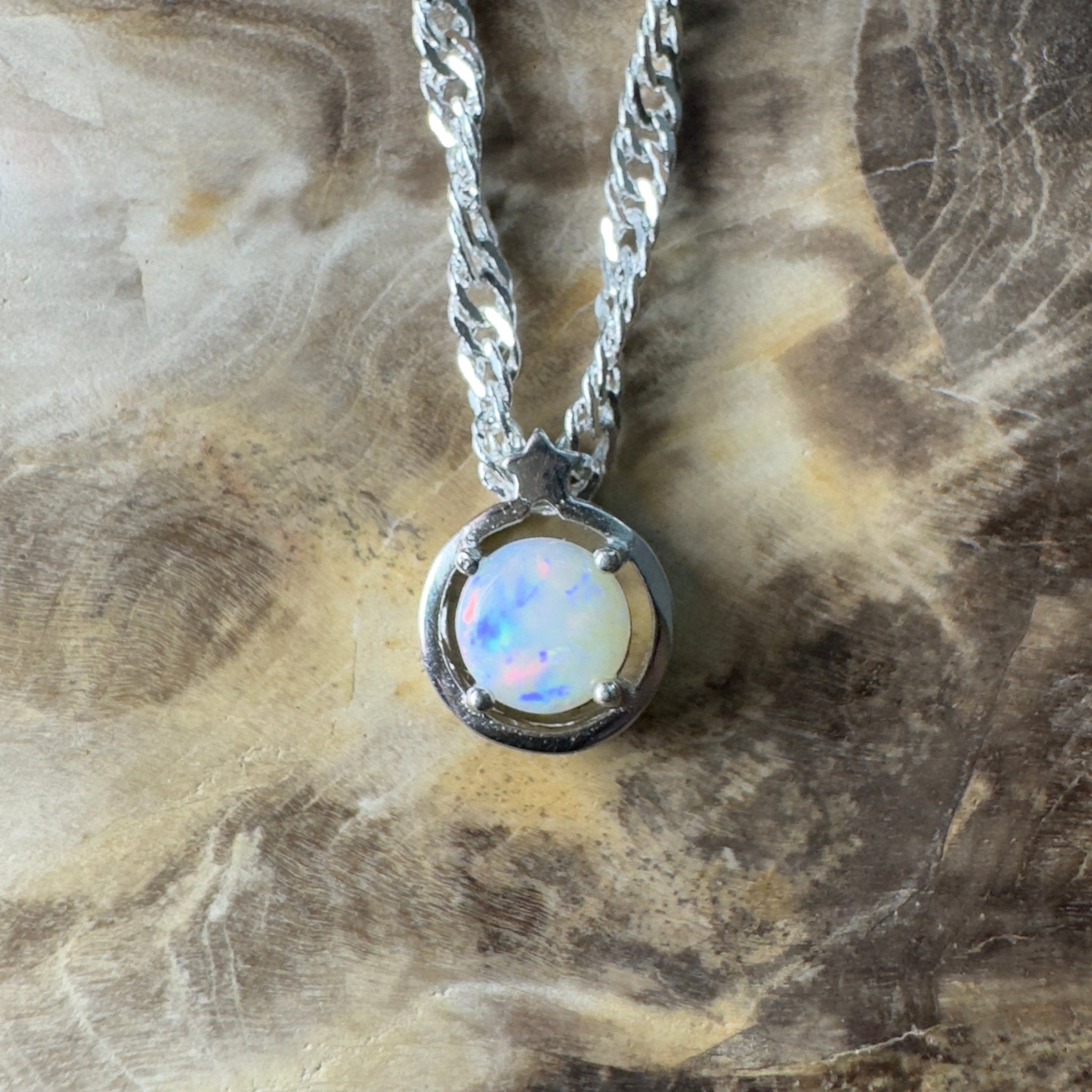 White Wonders - 0.6ct Coober Pedy Opal 925 Silver Pendant