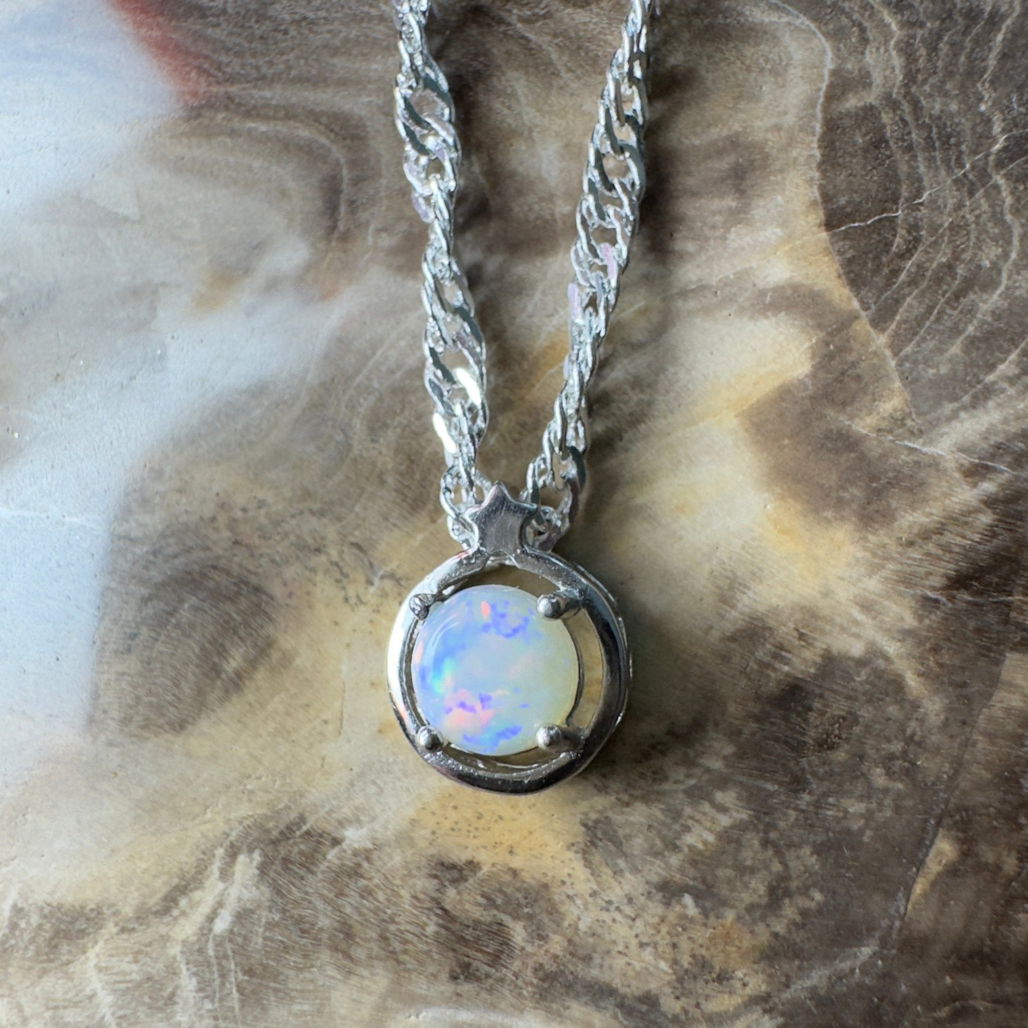 White Wonders - 0.6ct Coober Pedy Opal 925 Silver Pendant