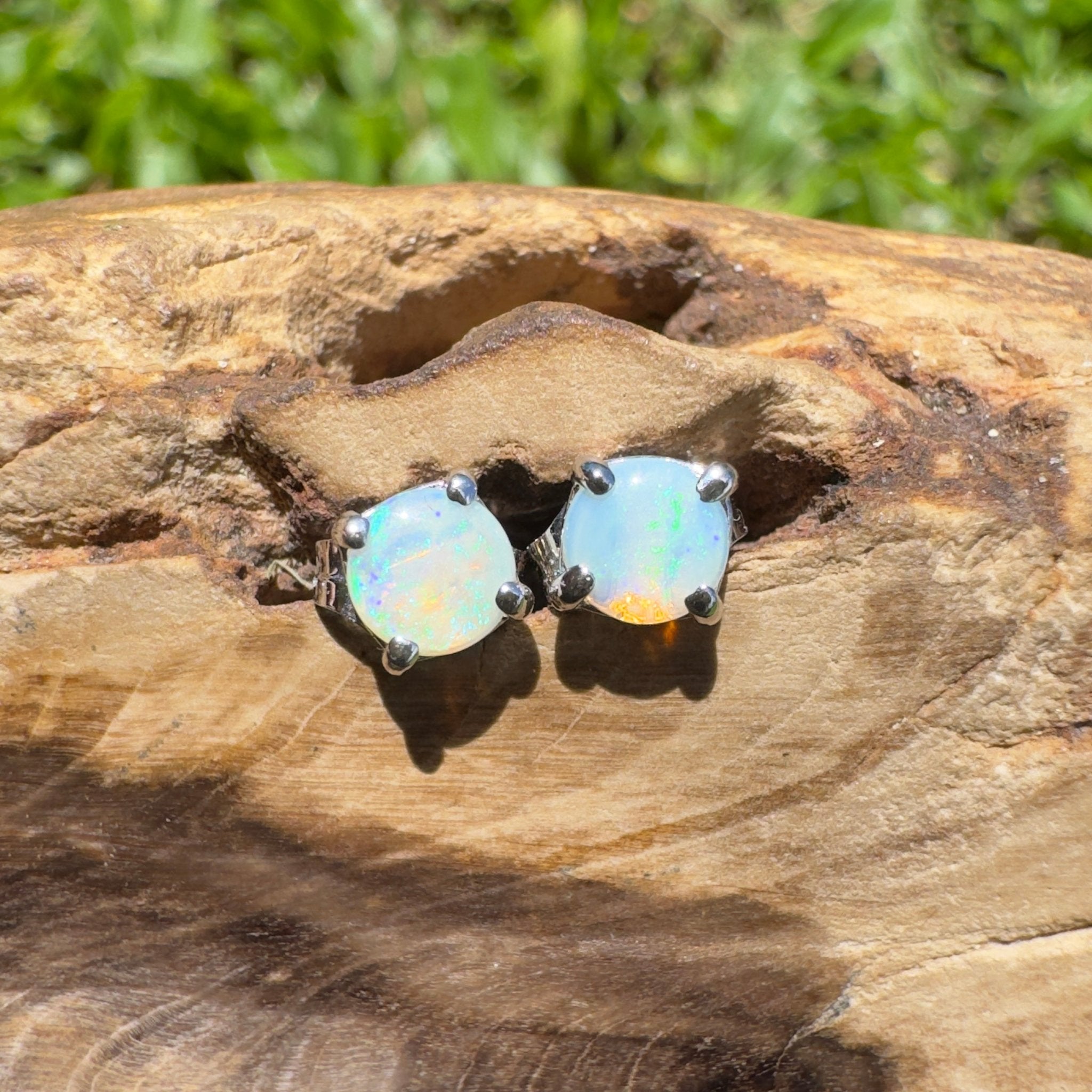 Whitsunday Coastline Glow ~ 0.8ct Coober Pedy Crystal Opal 925 Silver Earrings