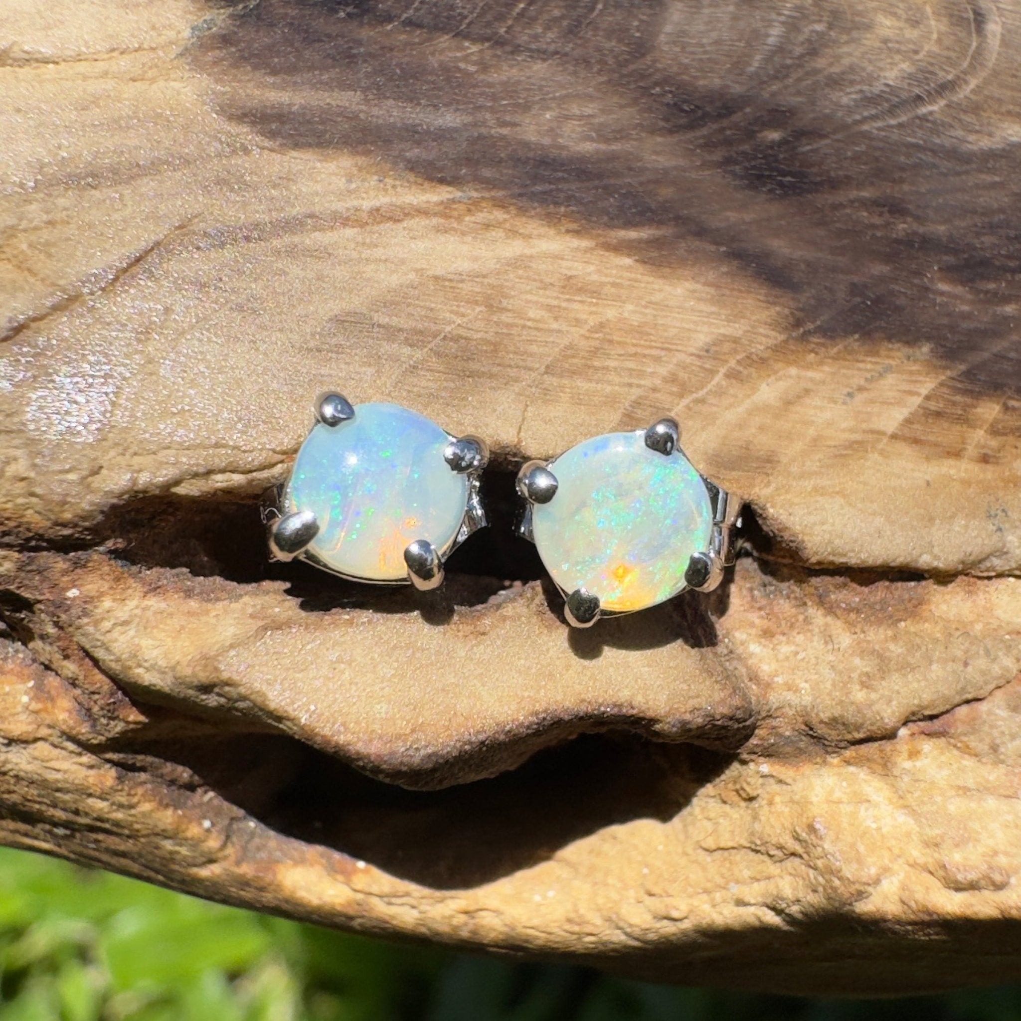 Whitsunday Coastline Glow ~ 0.8ct Coober Pedy Crystal Opal 925 Silver Earrings