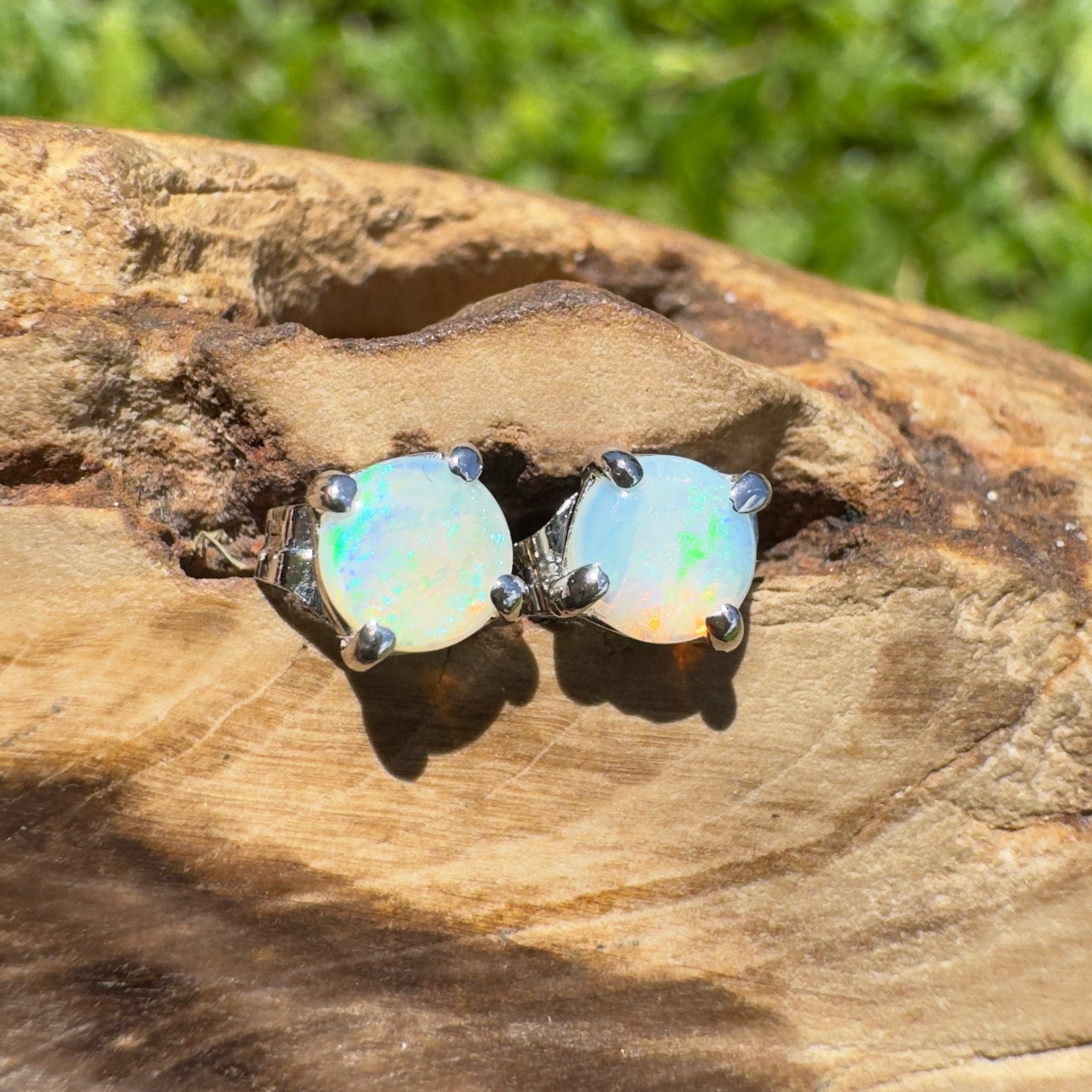 Whitsunday Coastline Glow ~ 0.8ct Coober Pedy Crystal Opal 925 Silver Earrings