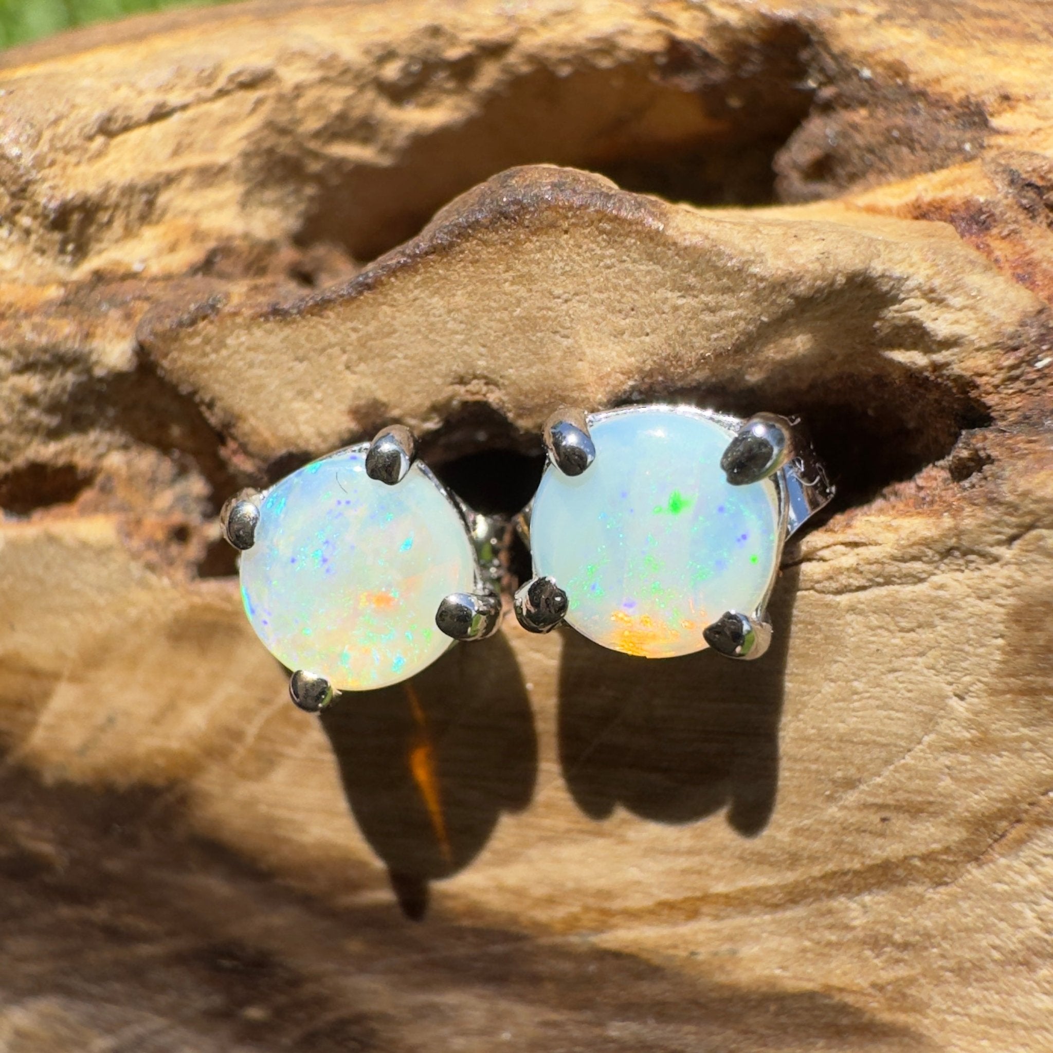 Whitsunday Coastline Glow ~ 0.8ct Coober Pedy Crystal Opal 925 Silver Earrings