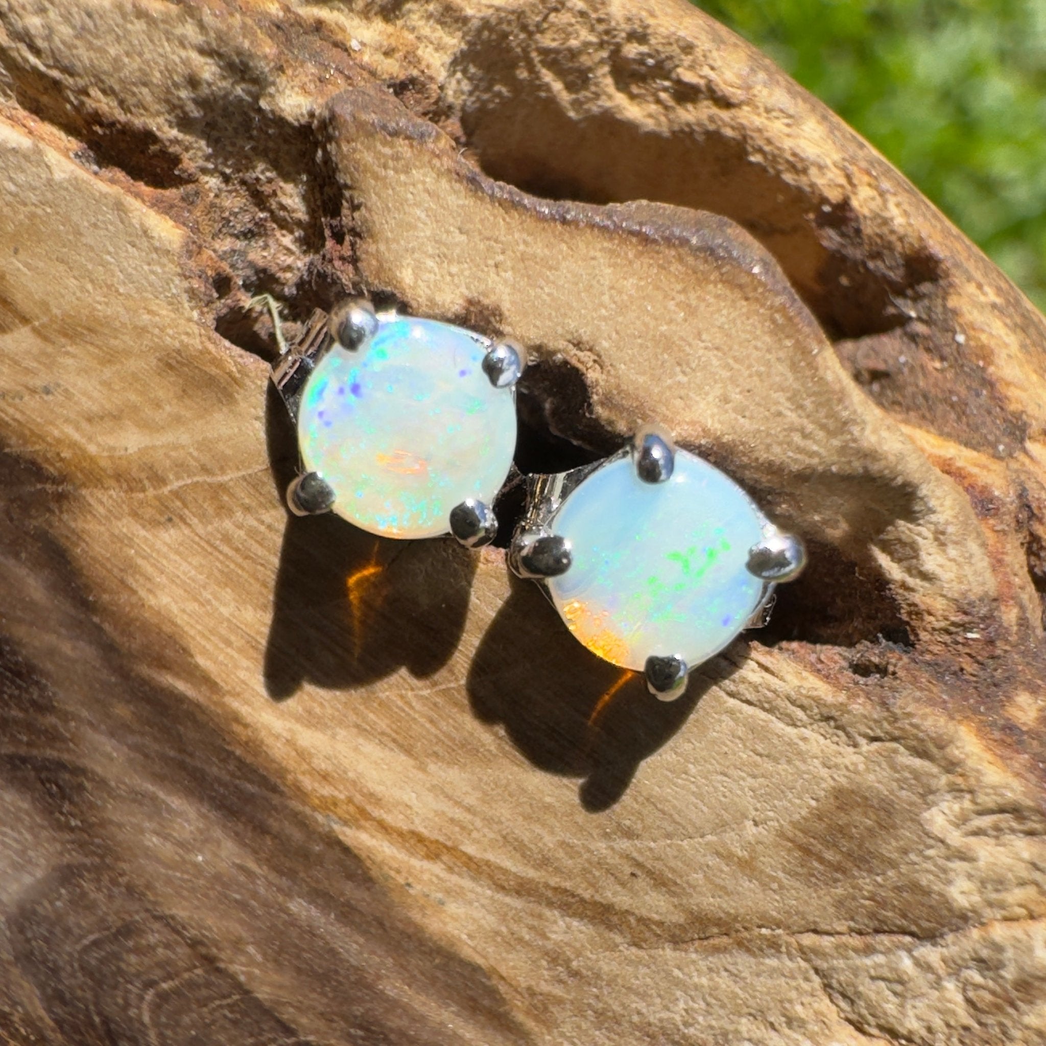 Whitsunday Coastline Glow ~ 0.8ct Coober Pedy Crystal Opal 925 Silver Earrings