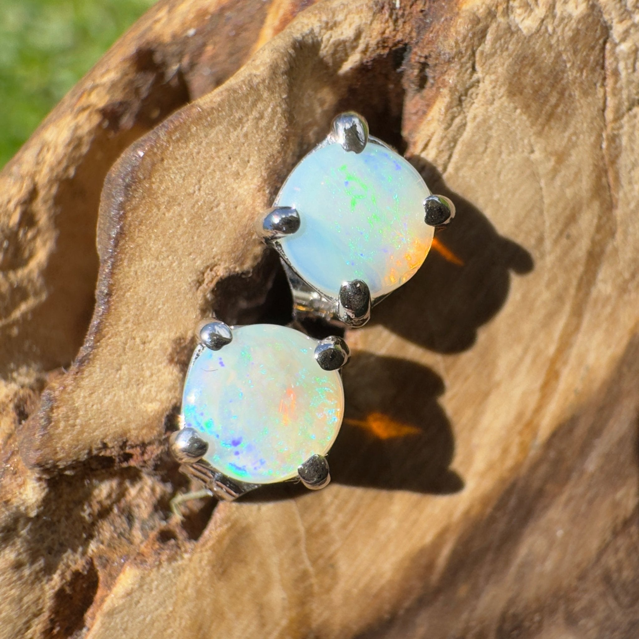 Whitsunday Coastline Glow ~ 0.8ct Coober Pedy Crystal Opal 925 Silver Earrings
