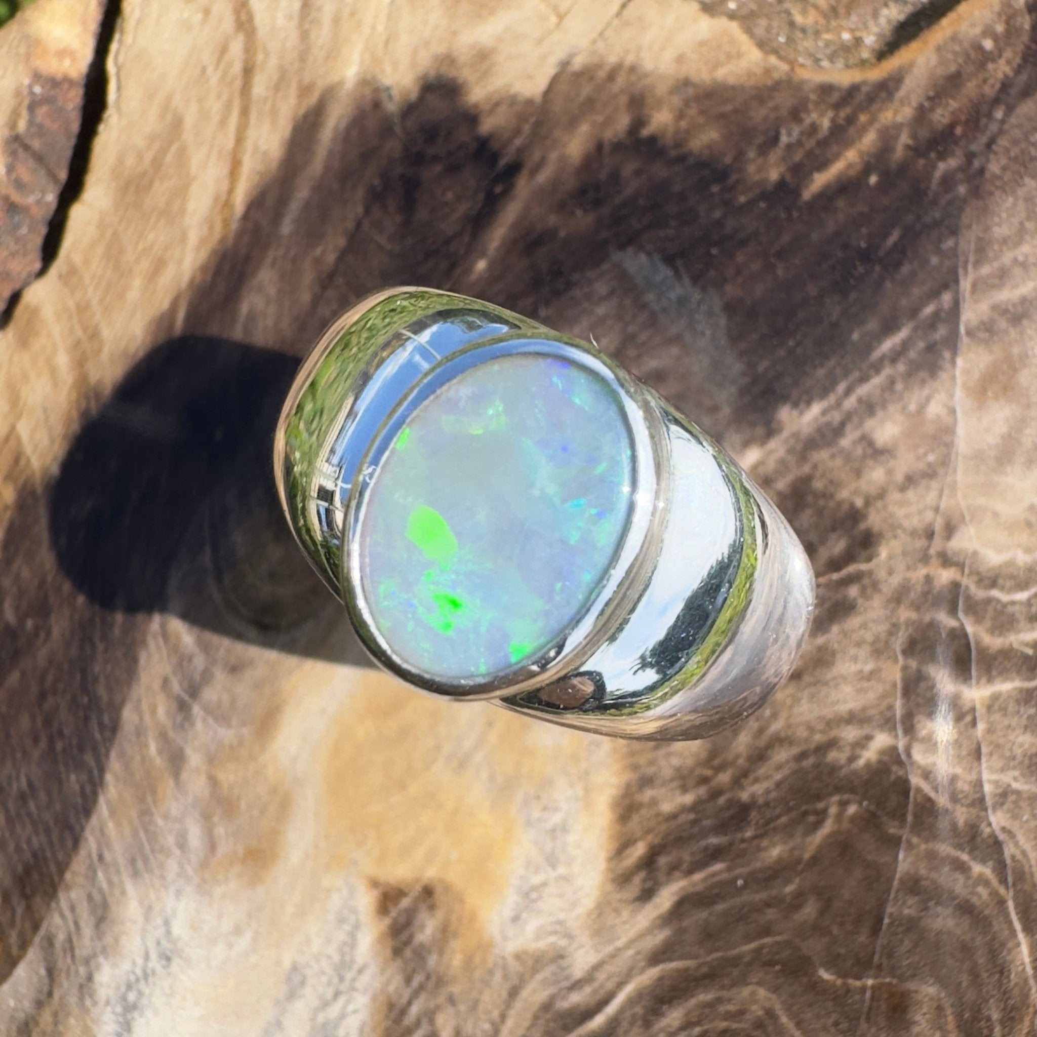 Whitsunday Reef Line – 1.5ct Solid Lightning Ridge Opal 925 Sterling Silver Ring