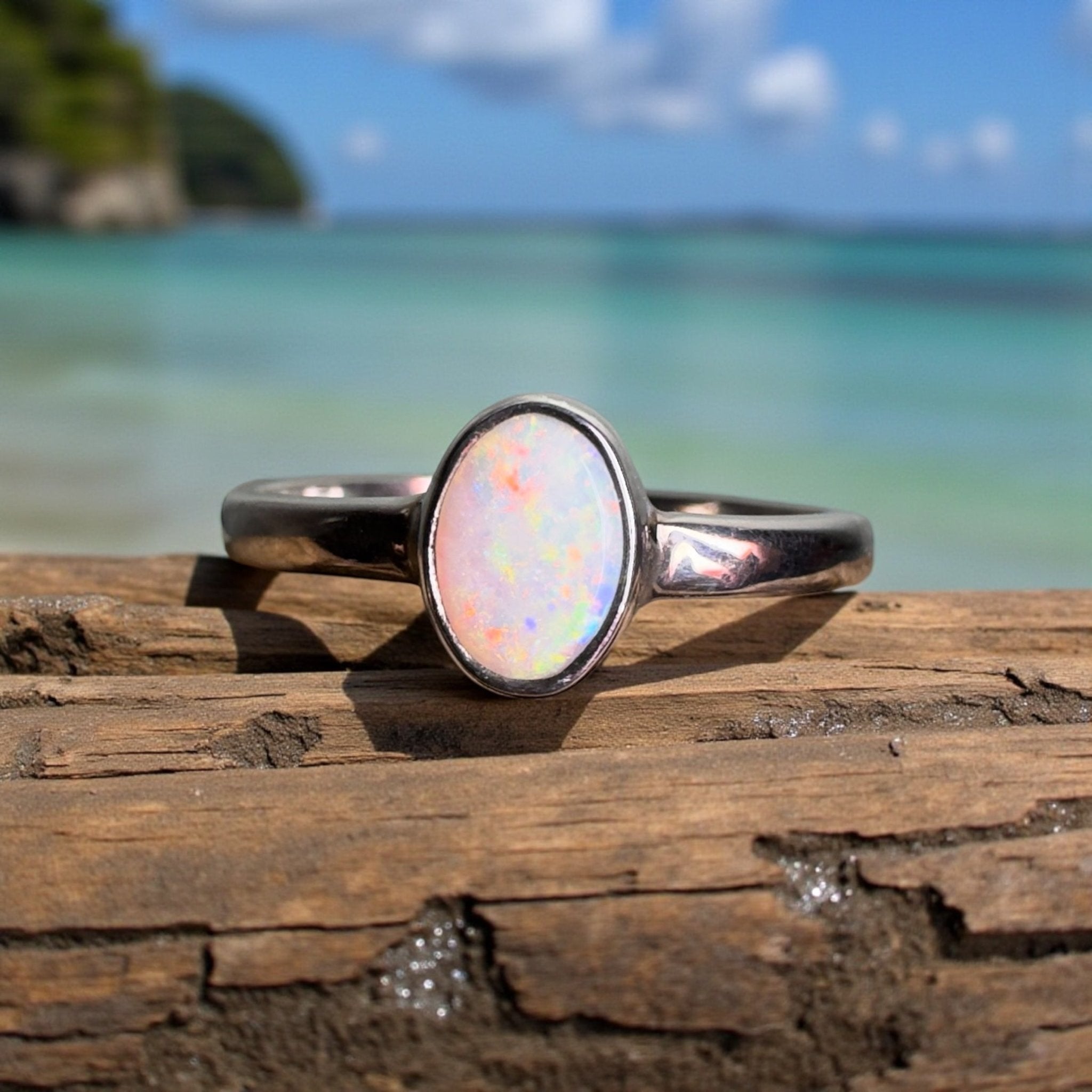 Wilsons Promontory Prism – 0.8ct Solid Lightning Ridge Opal 925 Sterling Silver Ring