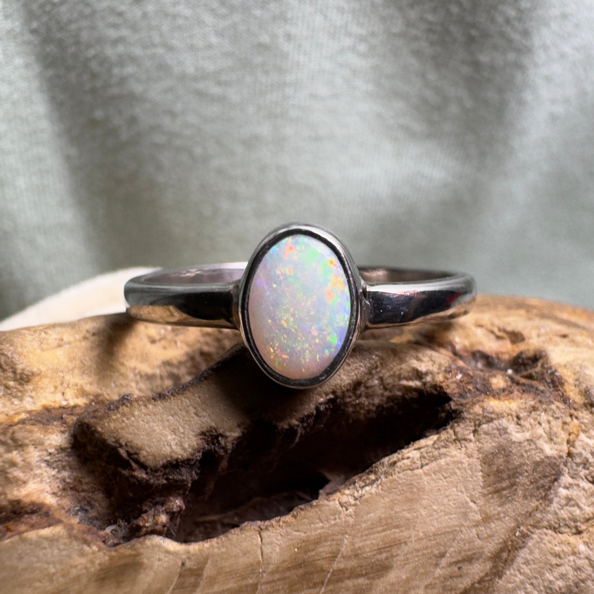 Wilsons Promontory Prism – 0.8ct Solid Lightning Ridge Opal 925 Sterling Silver Ring